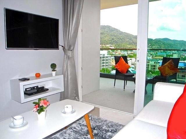 Emerald Terrace 9-1 Bed & Mountain Patong