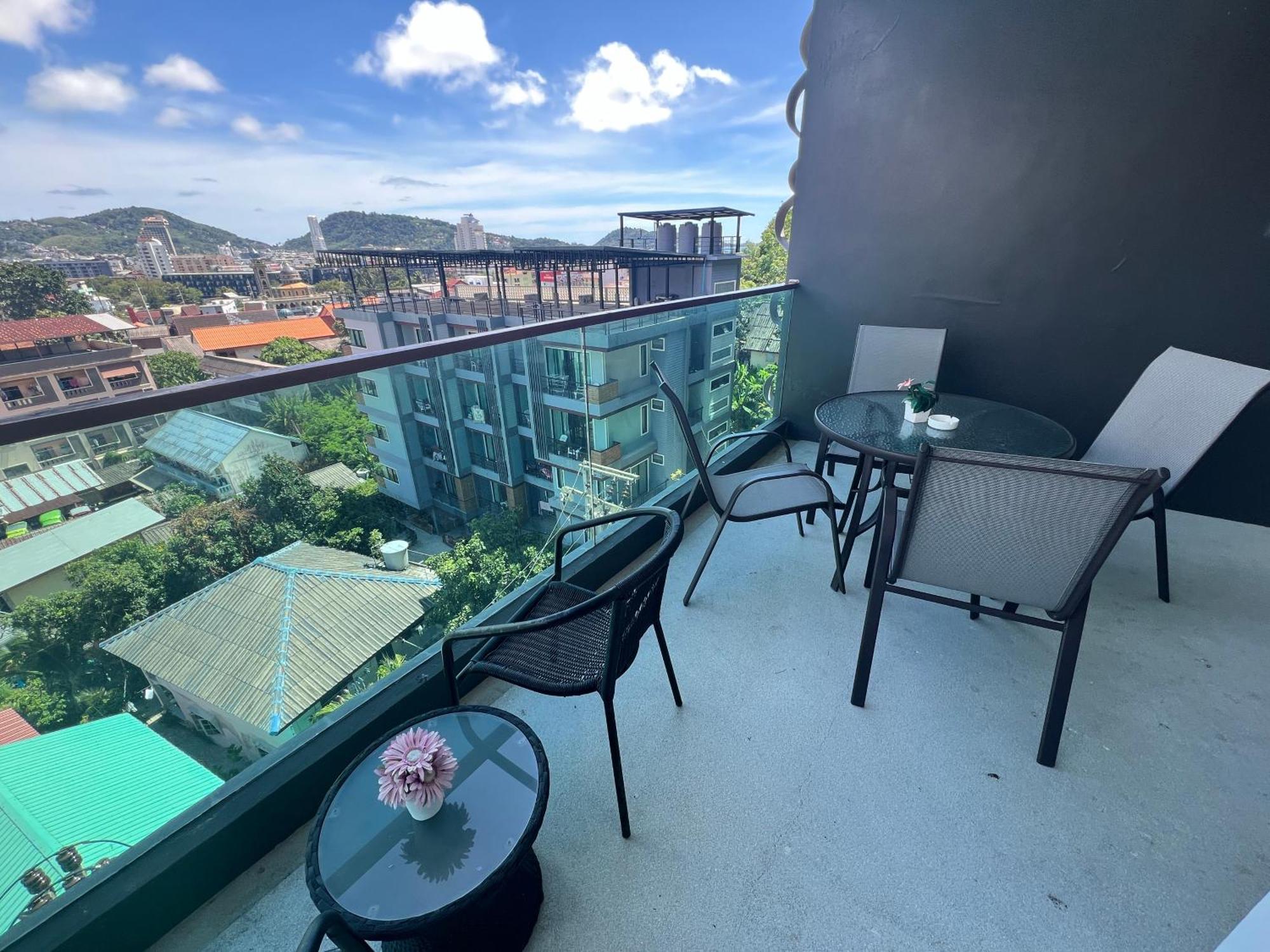 Emerald Terrace 9-1 Bed & Mountain